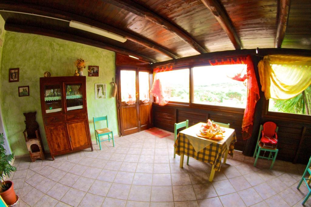 Agriturismo Sardo Villa Campavaglio Bagian luar foto